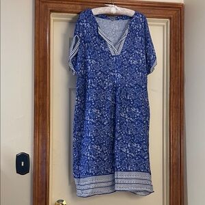 NWOT Laura Ashley Blue Boxy Short Sleeve Tunic. In perfect condition